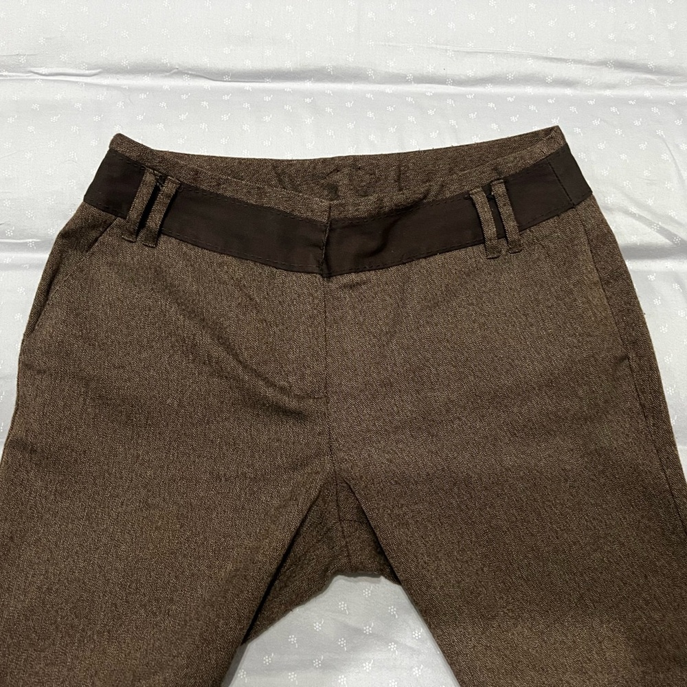 NEW DIRECTIONS Preowned brown pants size 8 - Picture 2 of 3